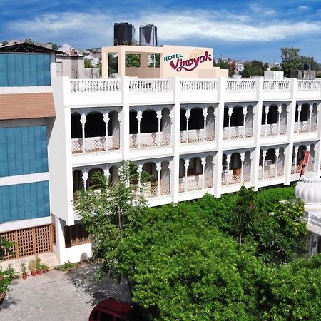 Hotel Vinayakam Udaipur Exteriör bild