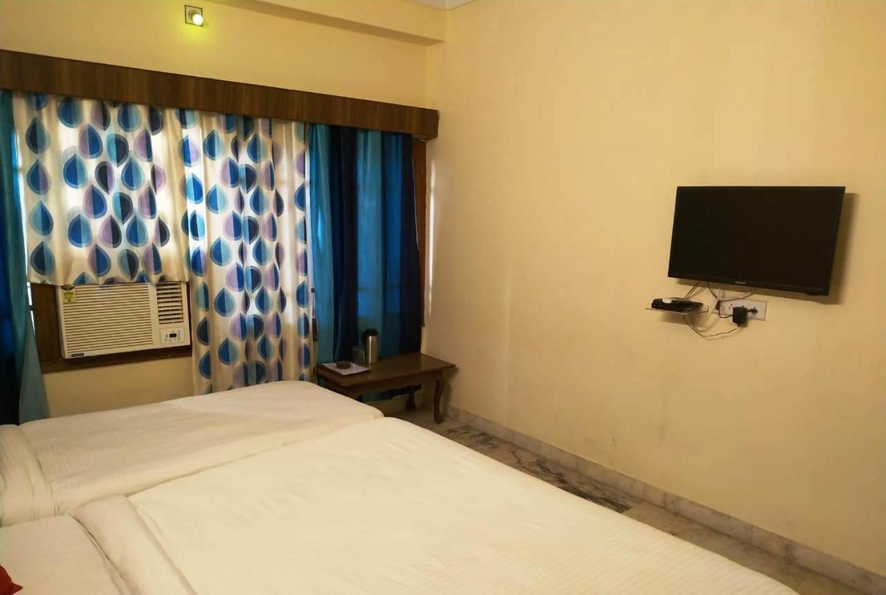 Hotel Vinayakam Udaipur Exteriör bild