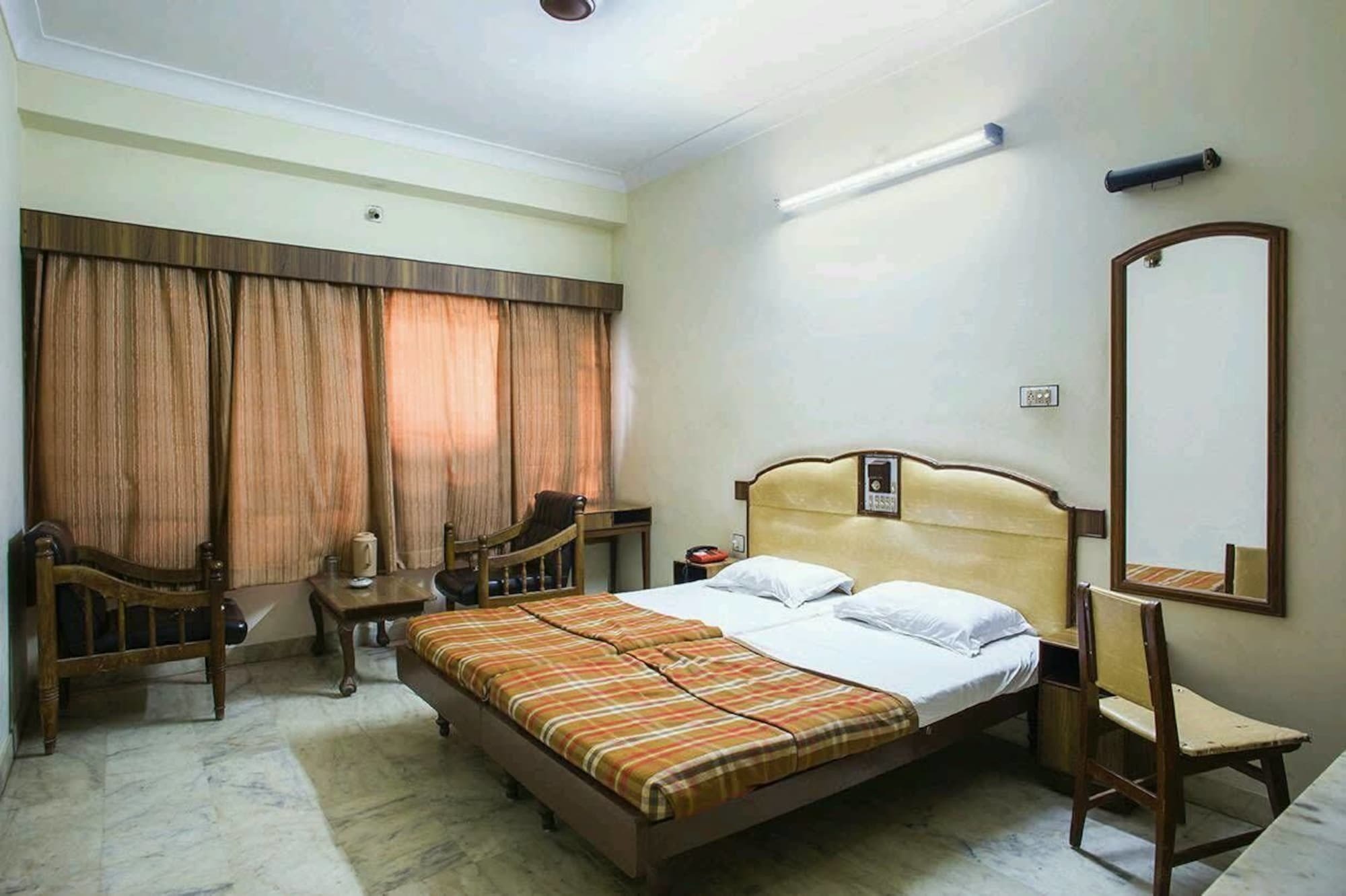 Hotel Vinayakam Udaipur Exteriör bild